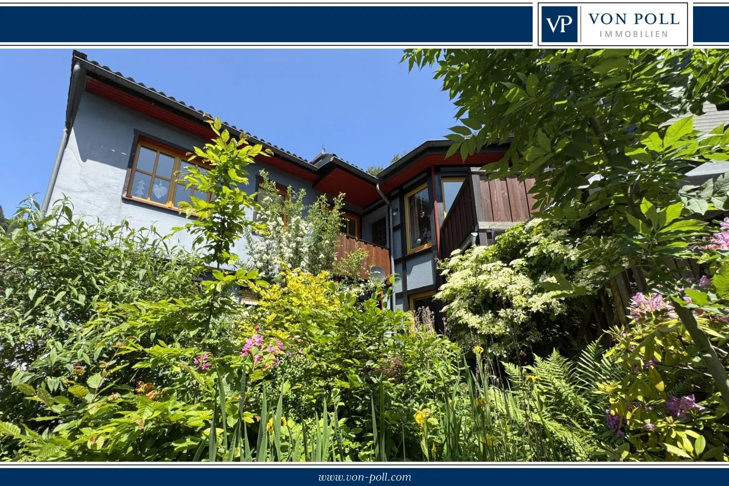 Idyllisch und Charmant - Einfamilienhaus mit vielen Möglichkeiten, tollem Blick und drei Garagen