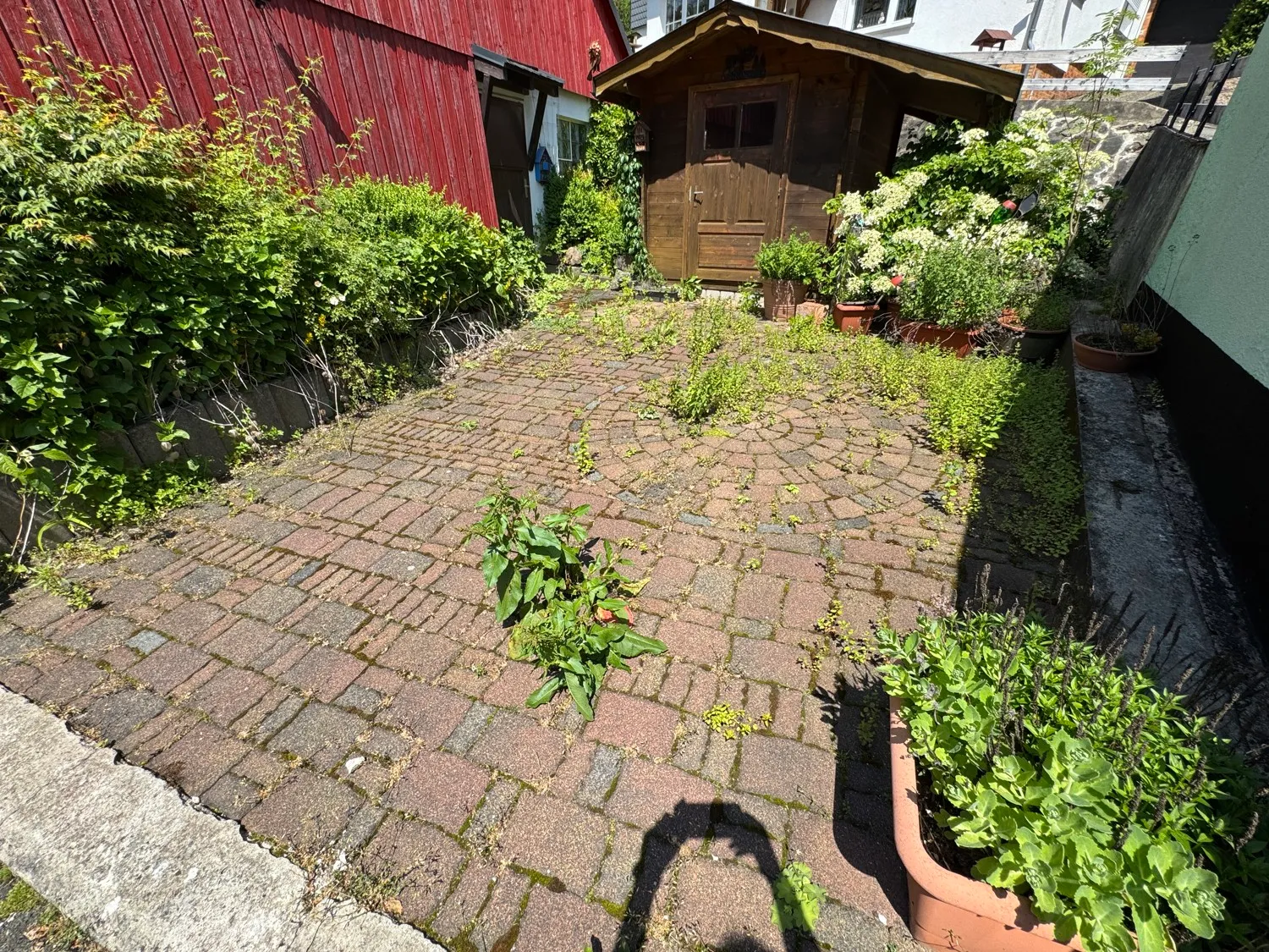 Idyllisch und Charmant - Einfamilienhaus mit vielen Möglichkeiten, tollem Blick und drei Garagen