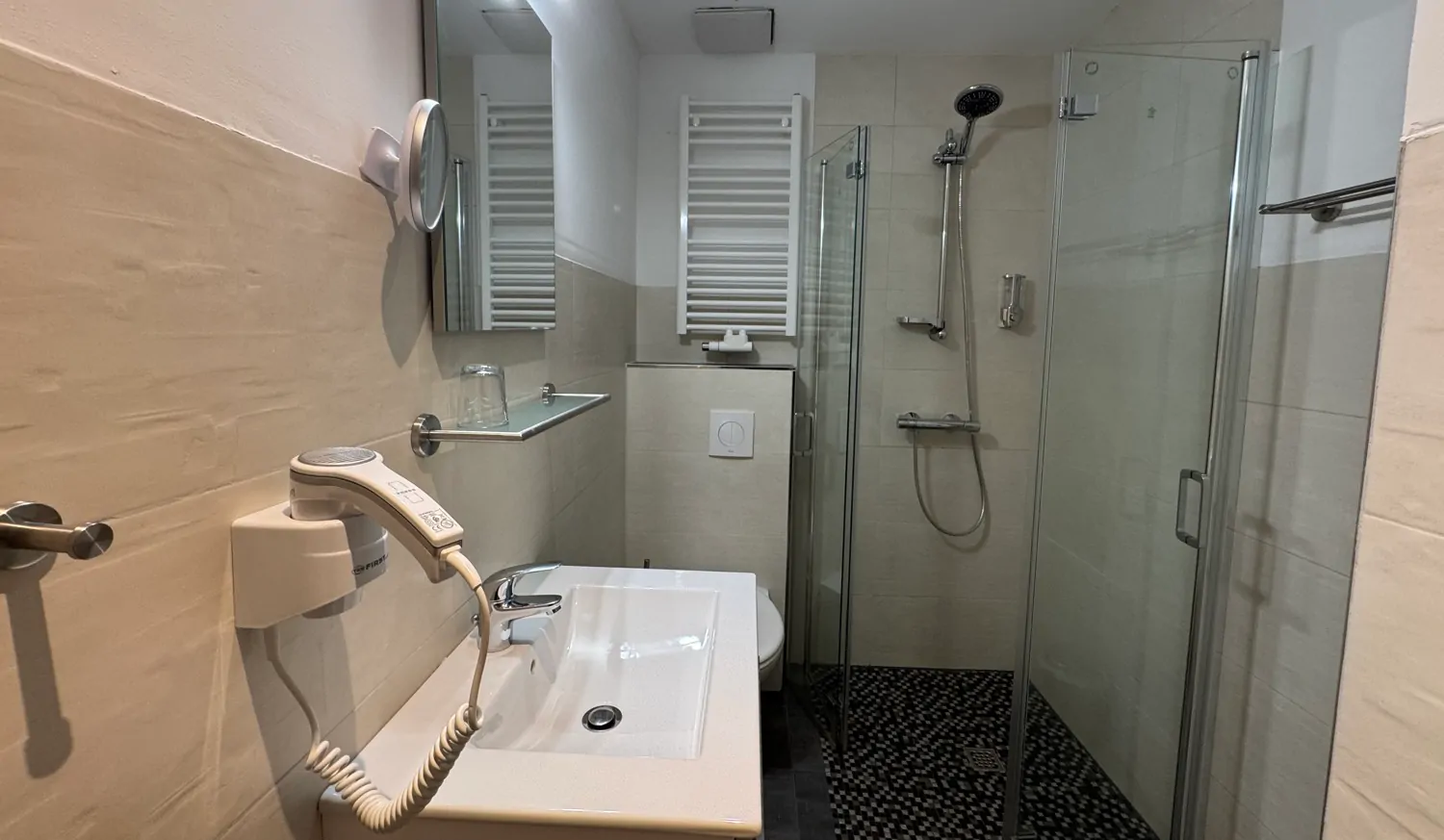 Gepflegtes und sehr gut geführtes 3***-Superior-Hotel in Altenau mit Hallenschwimmbad und tollem Blick in die Natur