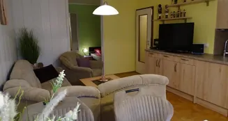 von_poll_real_estate_property_25323904_image_2