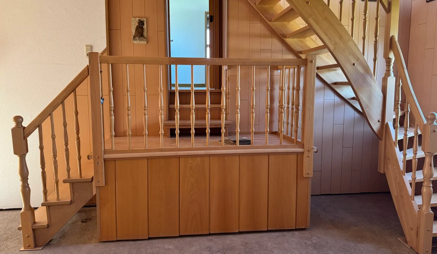 Großzügig und Lichtdurchflutet - Einfamilienhaus mit Nebengebäuden und Sanierungsbedarf in ruhiger Lage