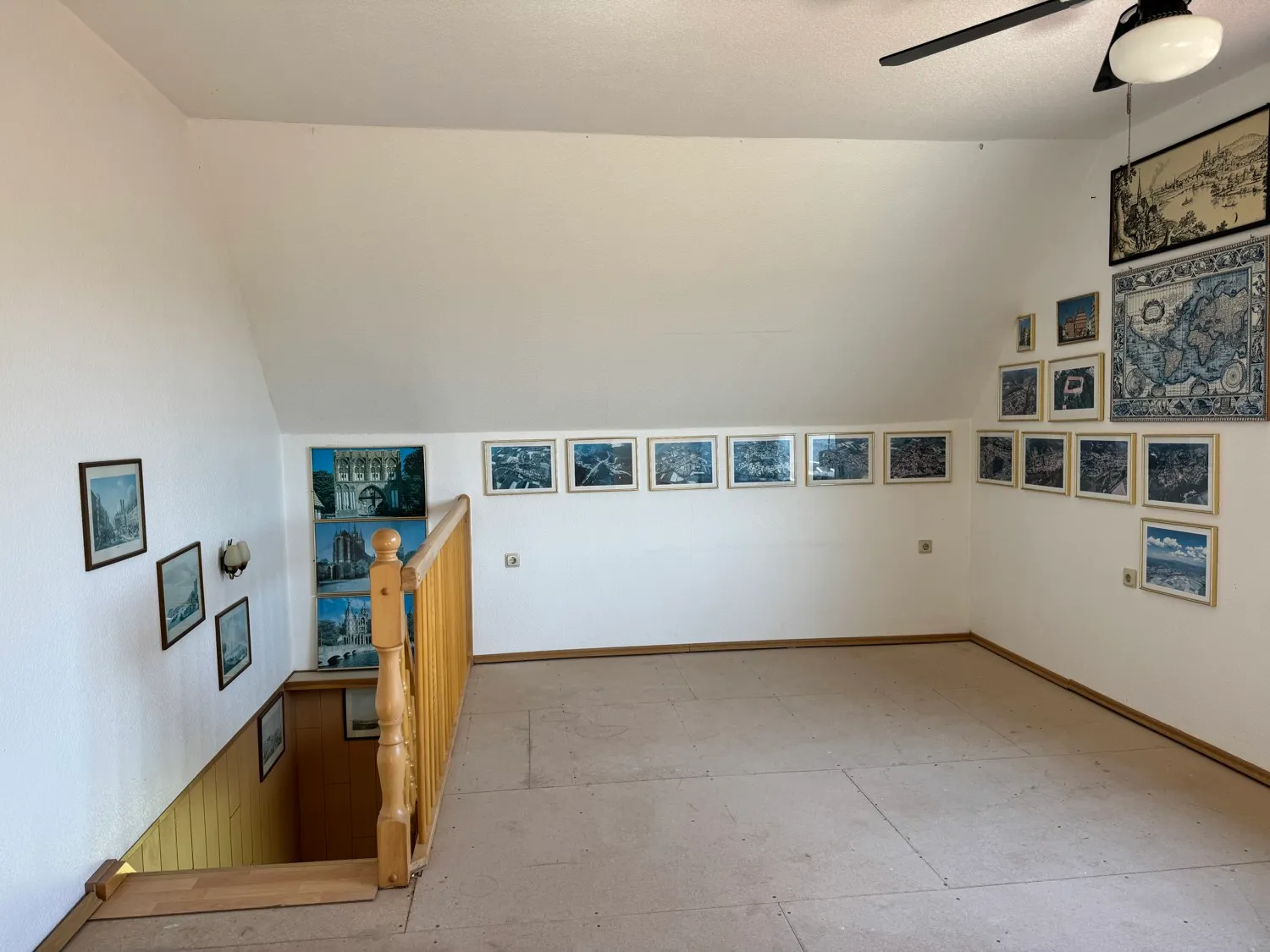 Spacious and light-filled detached house with outbuildings and renovation needs in a quiet location