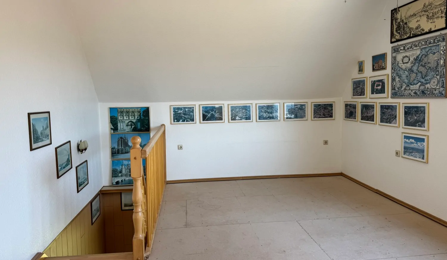 Großzügig und Lichtdurchflutet - Einfamilienhaus mit Nebengebäuden und Sanierungsbedarf in ruhiger Lage