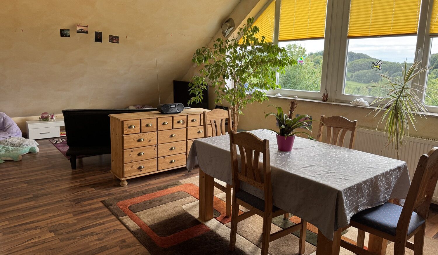 Wohnen Am Paradies - Geschmackvolles Einfamilienhaus (ca. 144 m² Wohnfläche) mit sonnigem Grundstück