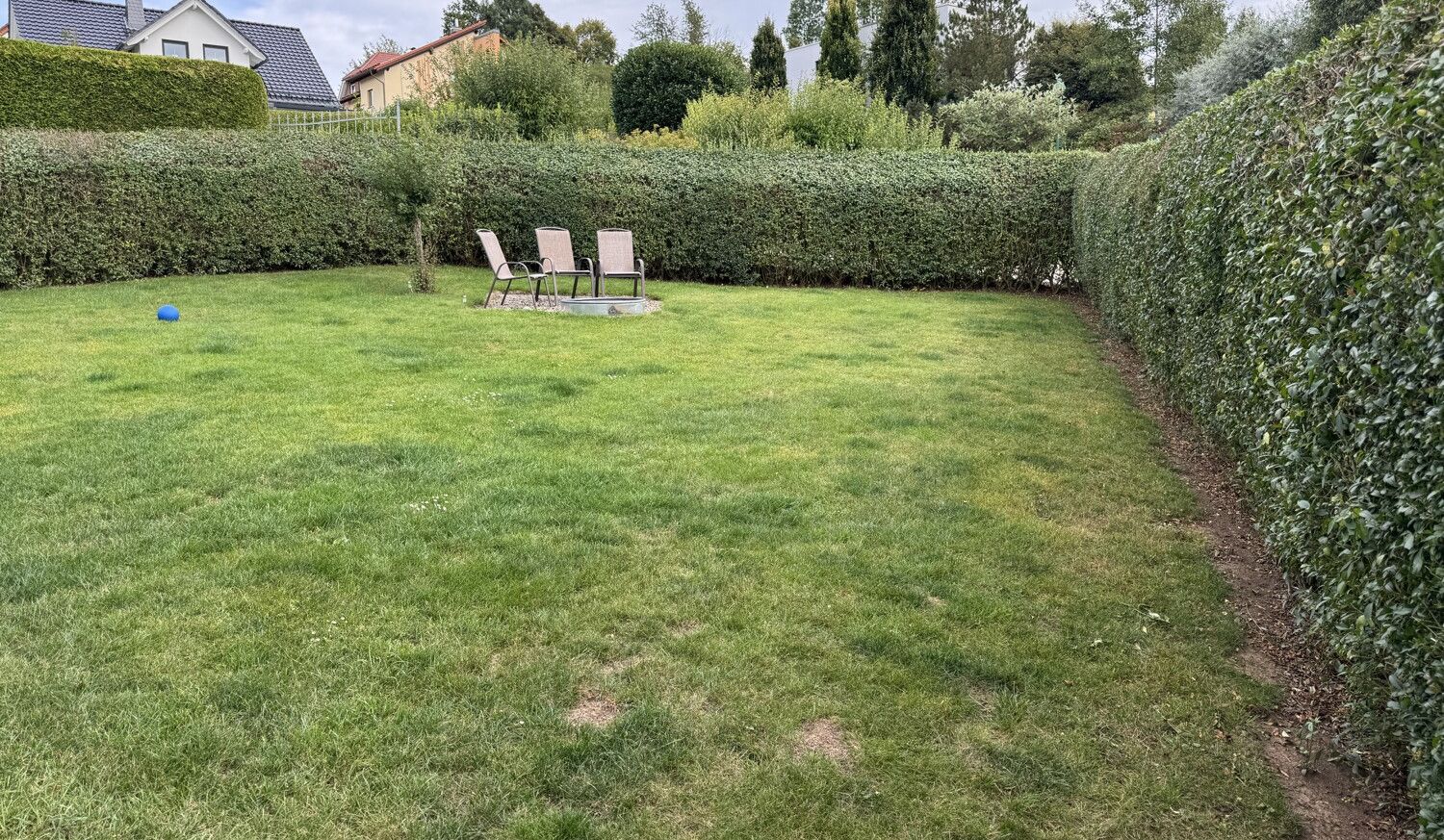 Wohnen Am Paradies - Geschmackvolles Einfamilienhaus (ca. 144 m² Wohnfläche) mit sonnigem Grundstück
