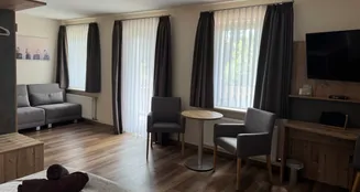 von_poll_real_estate_property_25323183_image_24