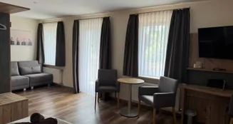 von_poll_real_estate_property_25323183_image_24