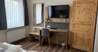 von_poll_real_estate_property_25323283_image_22