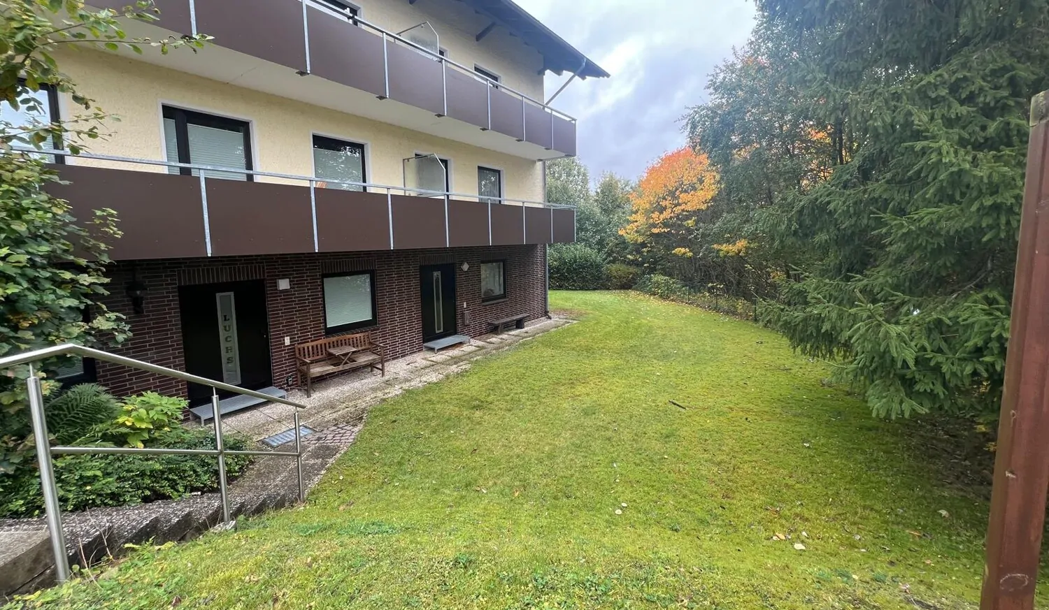 8ba2e1a5-1ffb-4bff-b7d7-be8ce6321c2f