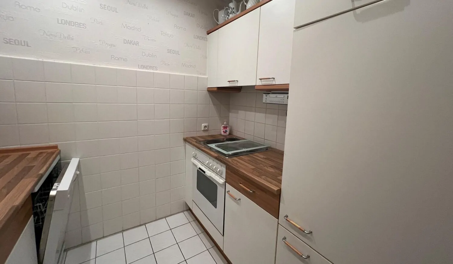 aa9b57e6-f82f-440b-a205-3110636ba5b3