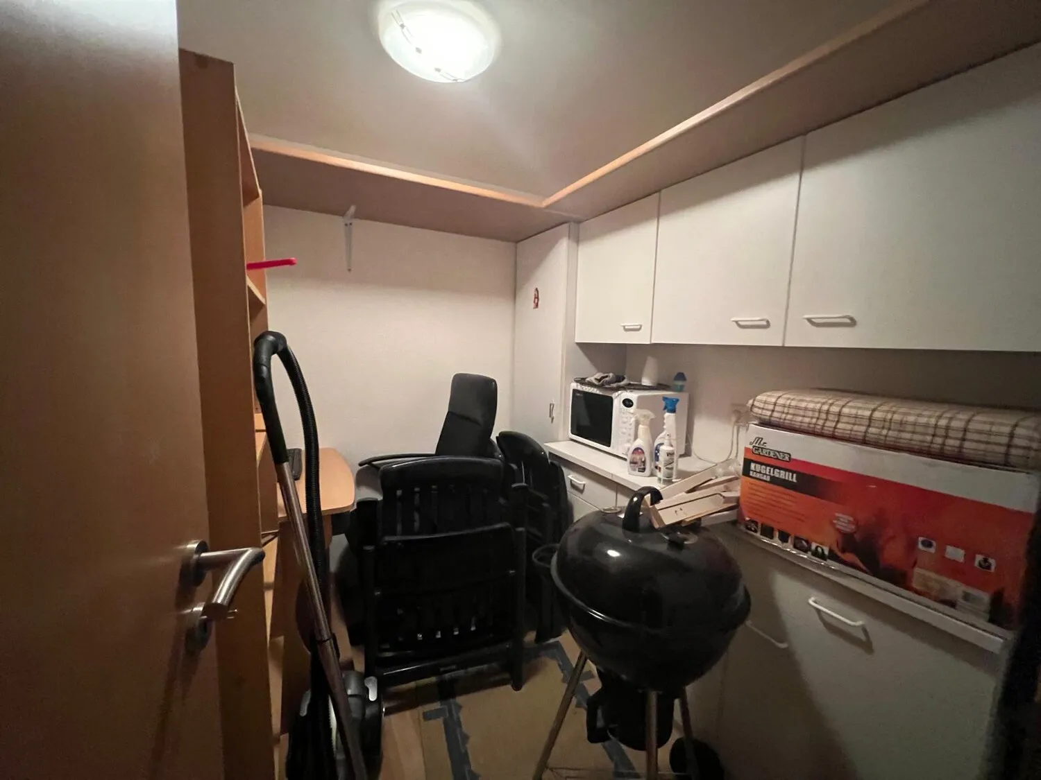 feb03a9e-a6e0-41a4-bc93-a7d6ce8f98ad