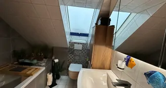 von_poll_real_estate_property_25323827_image_30