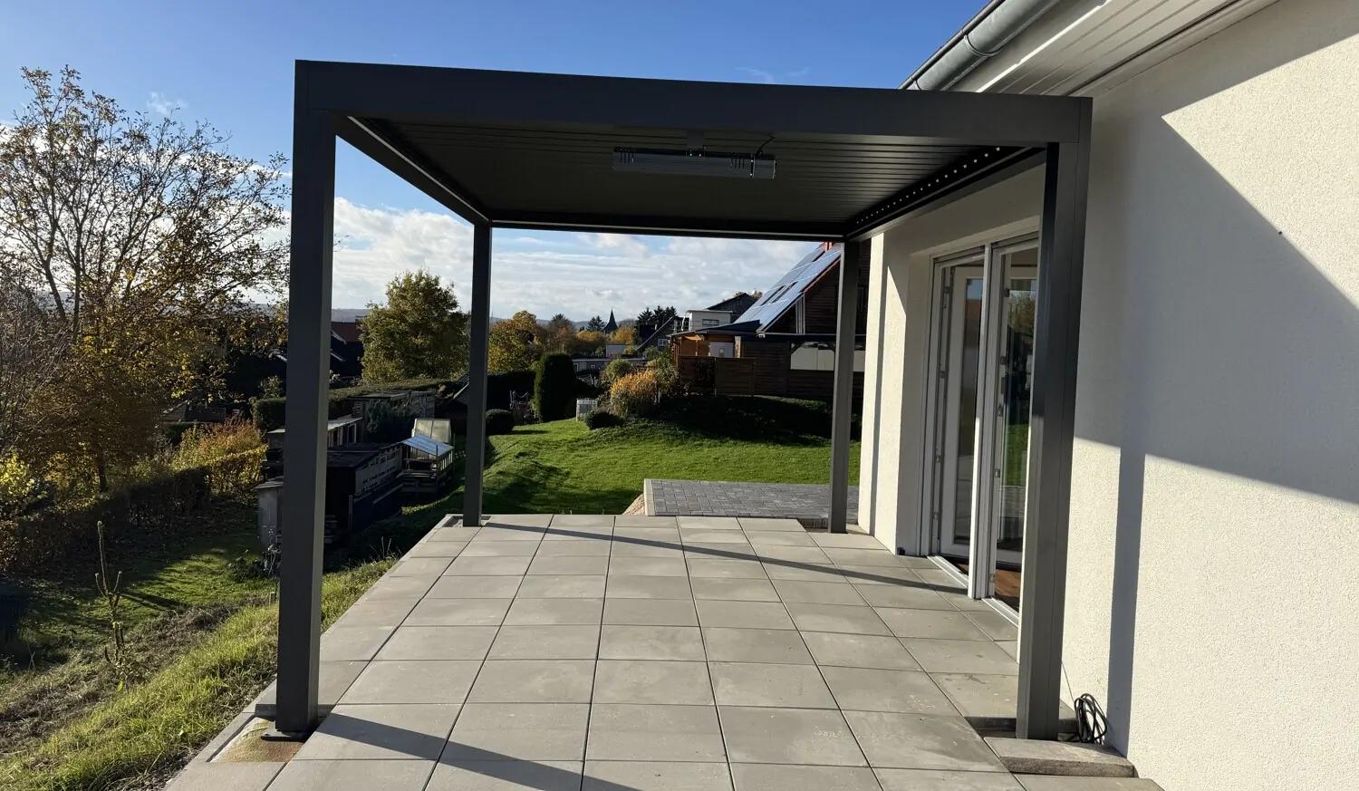 Exklusives Wohnen auf einer Ebene - Traumhafter und lichtdurchfluteter Bungalow im Neubaugebiet