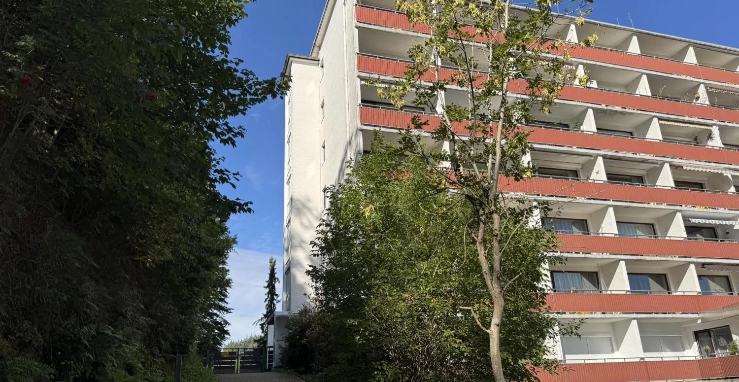 Charmantes 2-Zimmer-Appartement (ca. 58 m² Wohnfläche) mit offenem Küchenbereich und 2 Balkonen