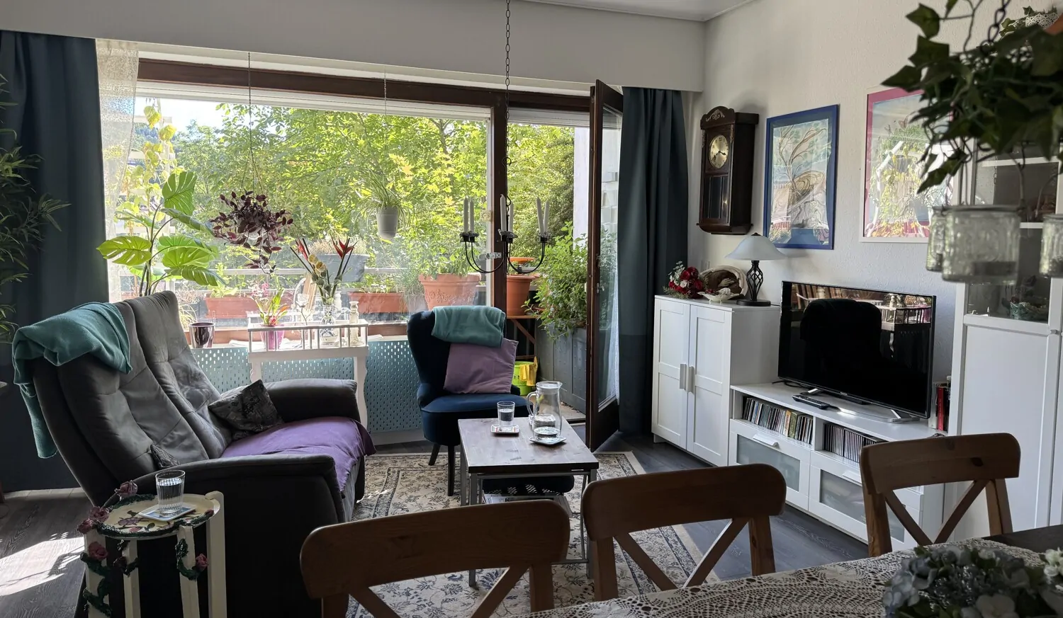 Charmantes 2-Zimmer-Appartement (ca. 58 m² Wohnfläche) mit offenem Küchenbereich und 2 Balkonen