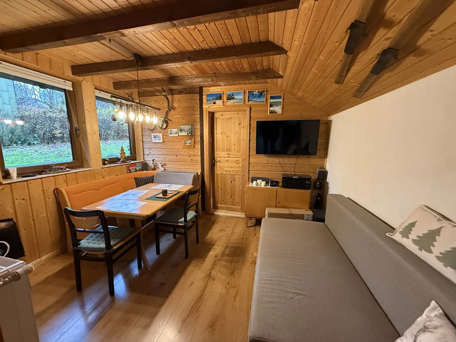 Ferienhaus Wohn und Essbereich