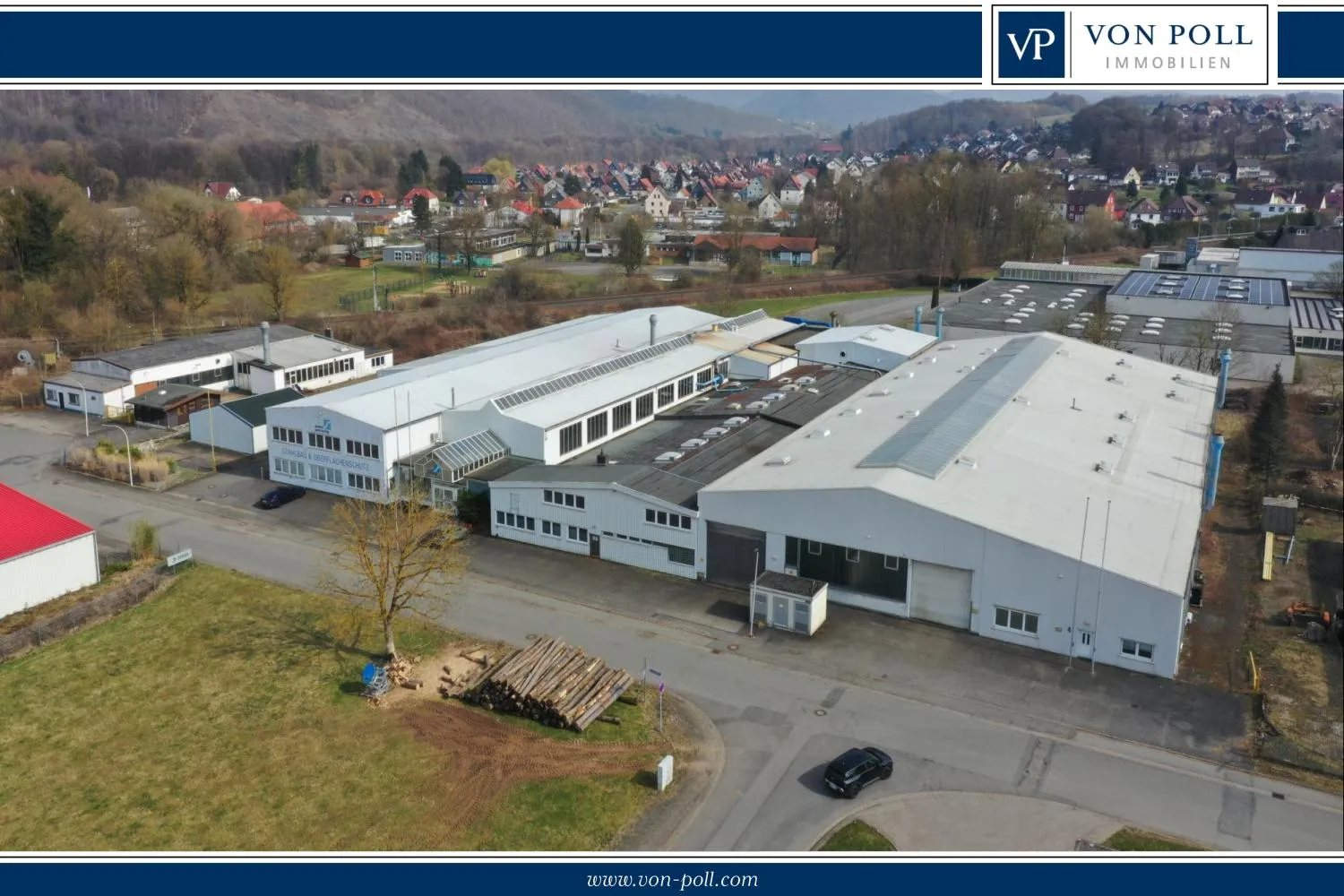 Gewerbe, Logistik- und Industriehallen mit Aussenbereichen und ca. 6.800 m² vermietbarer Fläche