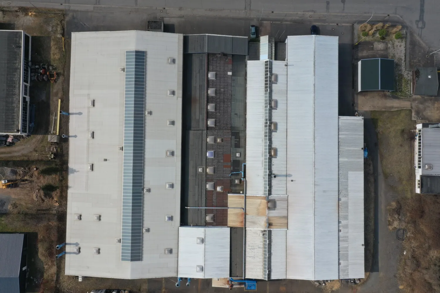 Gewerbe, Logistik- und Industriehallen mit Aussenbereichen und ca. 6.800 m² vermietbarer Fläche