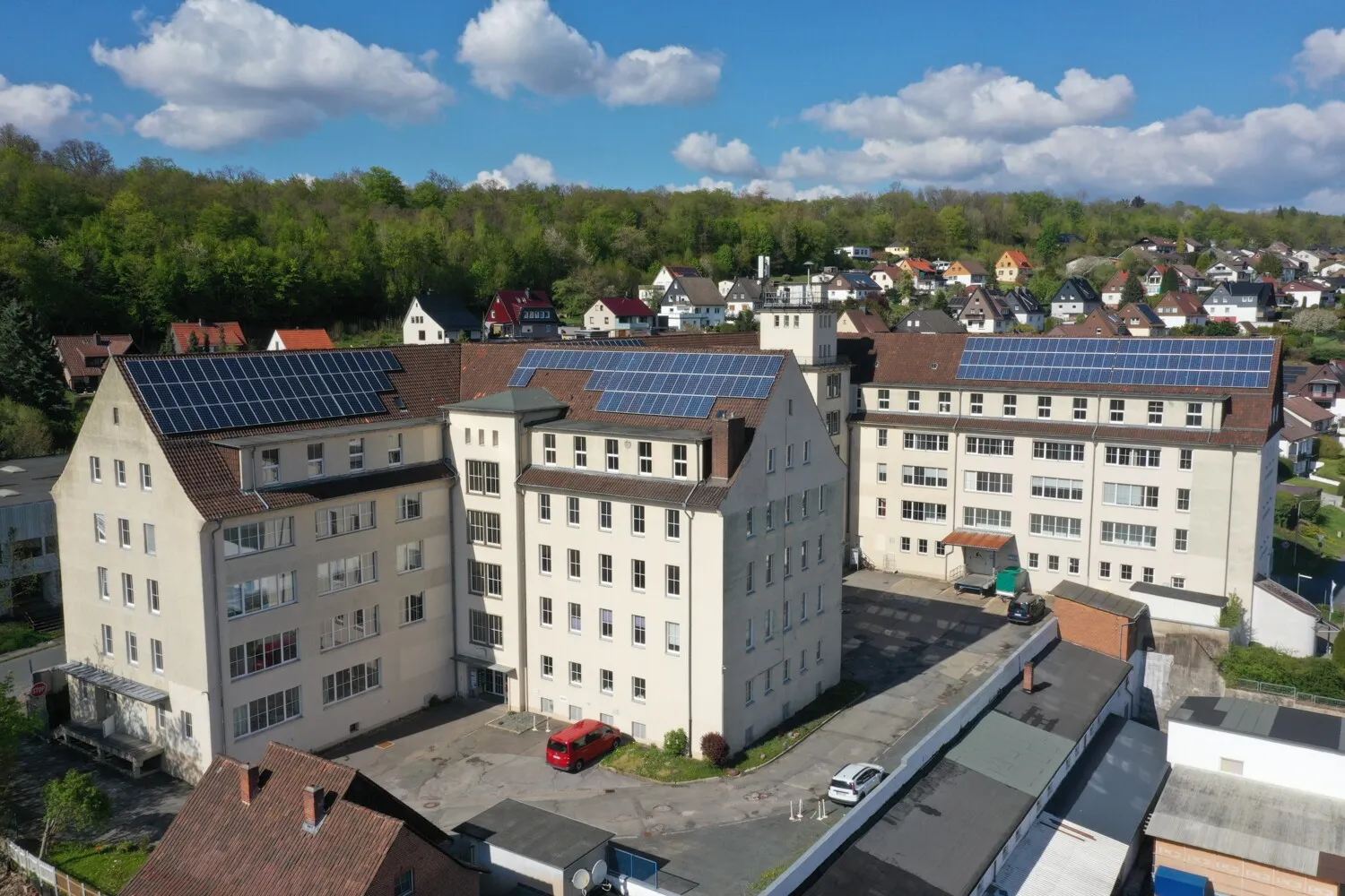 Vermietung: Diverse Büro- und Lagerflächen in der Baumhofstraße