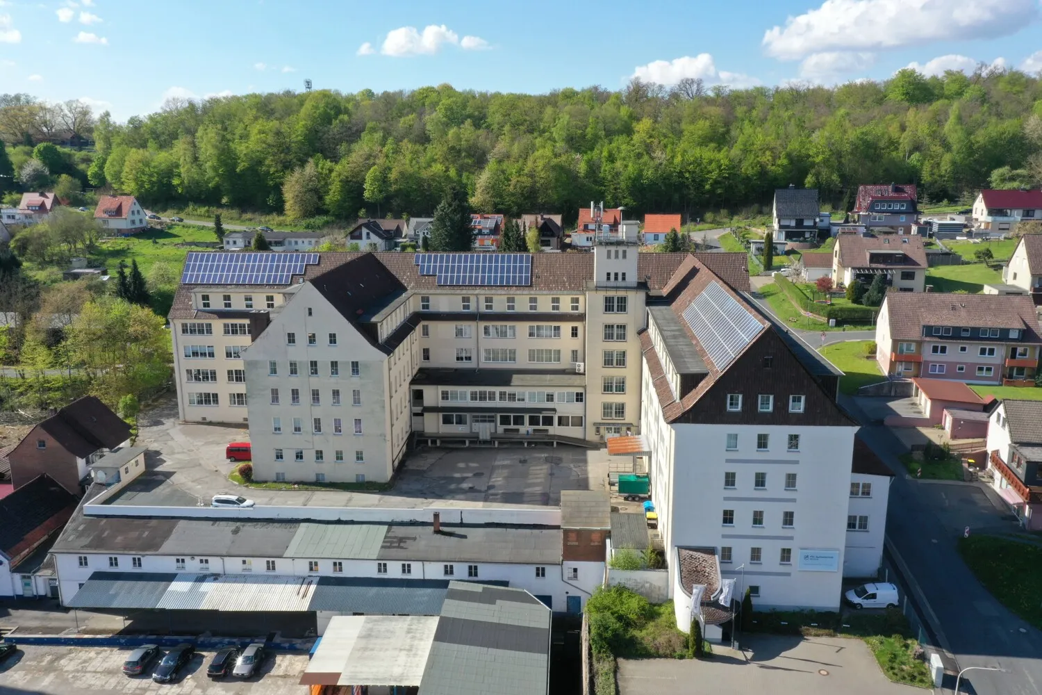 Vermietung: Diverse Büro- und Lagerflächen in der Baumhofstraße