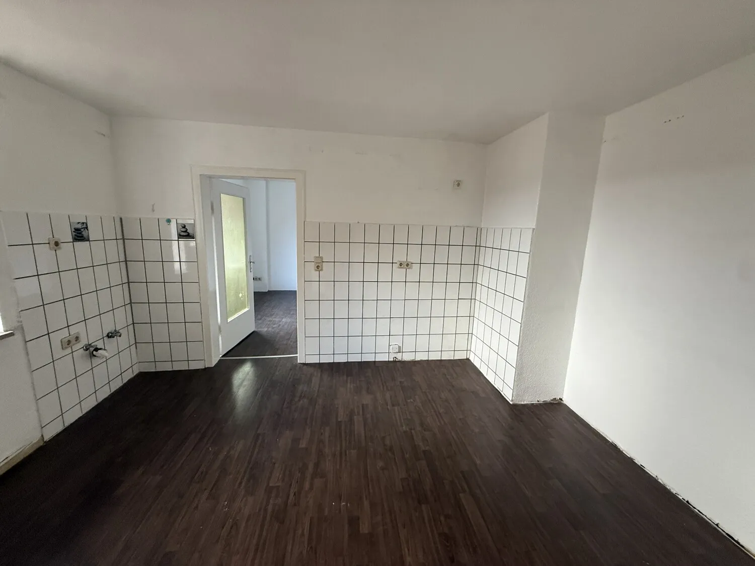 Wohnung3 Küche1