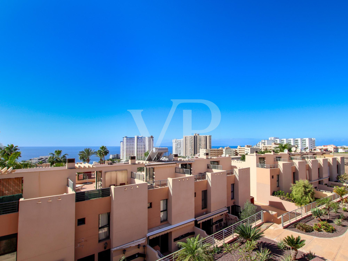 Apartment mit beeindruckender Terrasse und fantastischem Meerblick