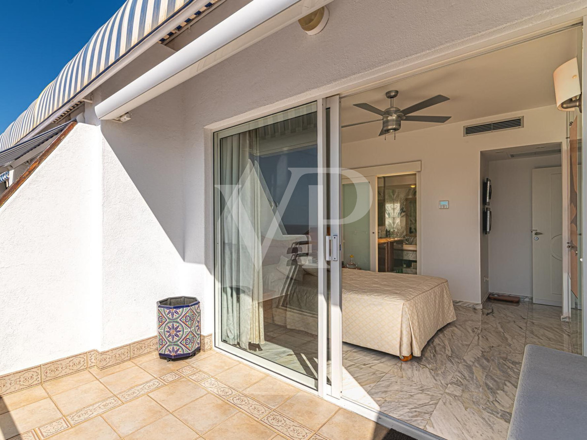 Wunderschönes Penthouse mit fantastischem Meerblick in Puerto Colón