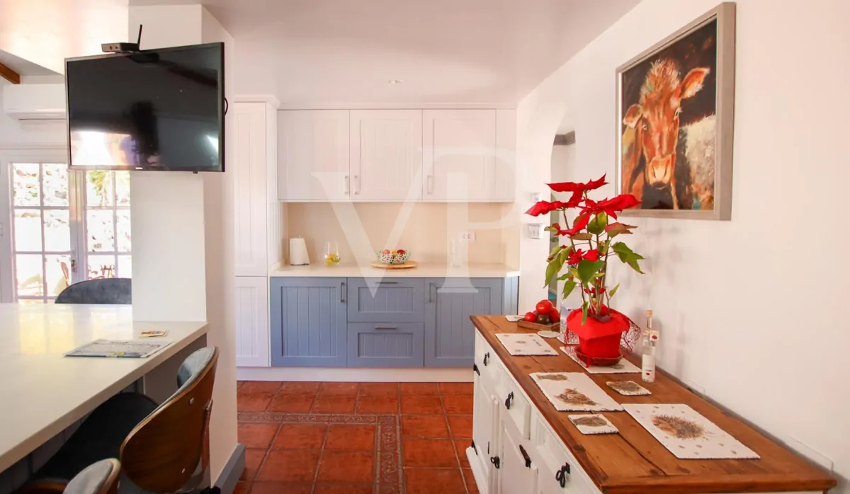 Wunderschöne Finca mit mehreren Wohneinheiten und atemberaubenden Meerblick