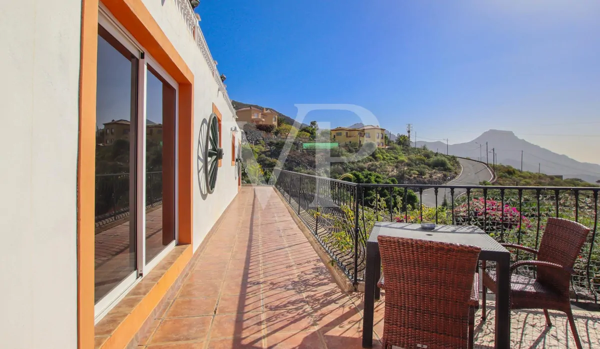 Wunderschöne Finca mit mehreren Wohneinheiten und atemberaubenden Meerblick