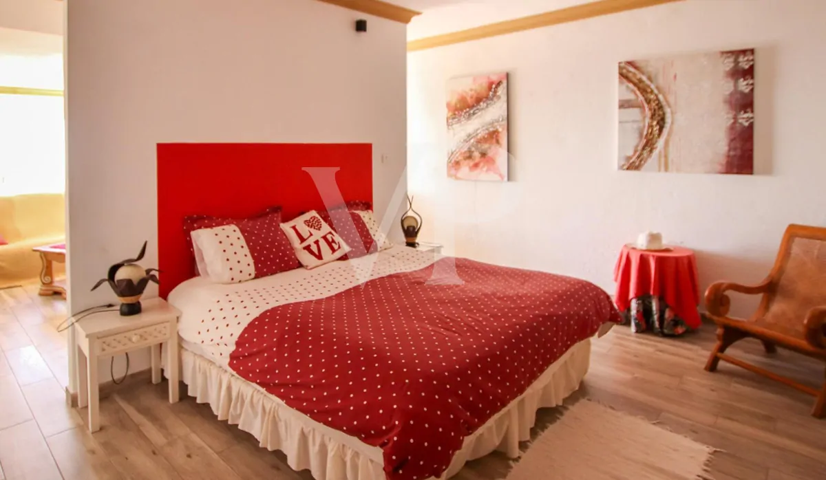 Wunderschöne Finca mit mehreren Wohneinheiten und atemberaubenden Meerblick