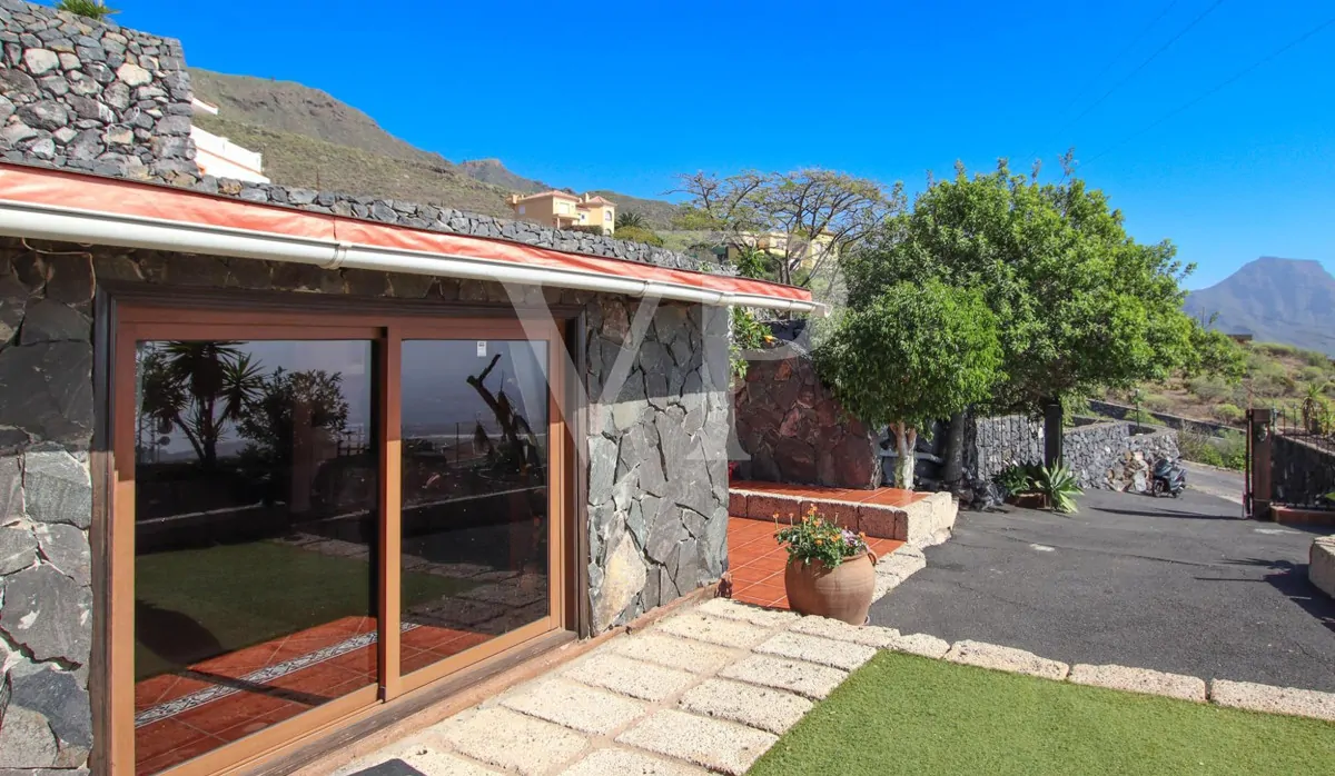 Wunderschöne Finca mit mehreren Wohneinheiten und atemberaubenden Meerblick