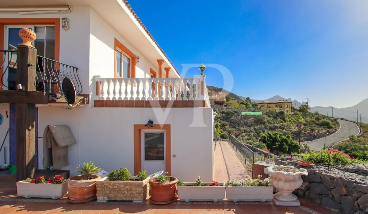 Wunderschöne Finca mit mehreren Wohneinheiten und atemberaubenden Meerblick