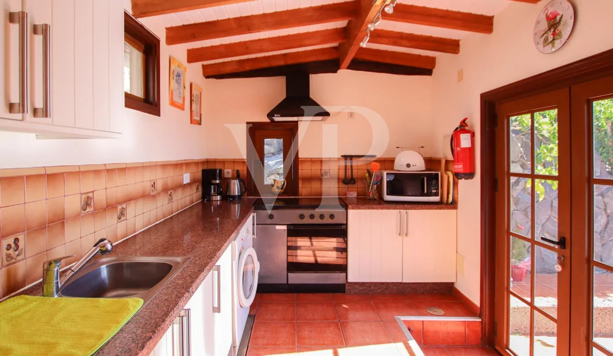 Wunderschöne Finca mit mehreren Wohneinheiten und atemberaubenden Meerblick