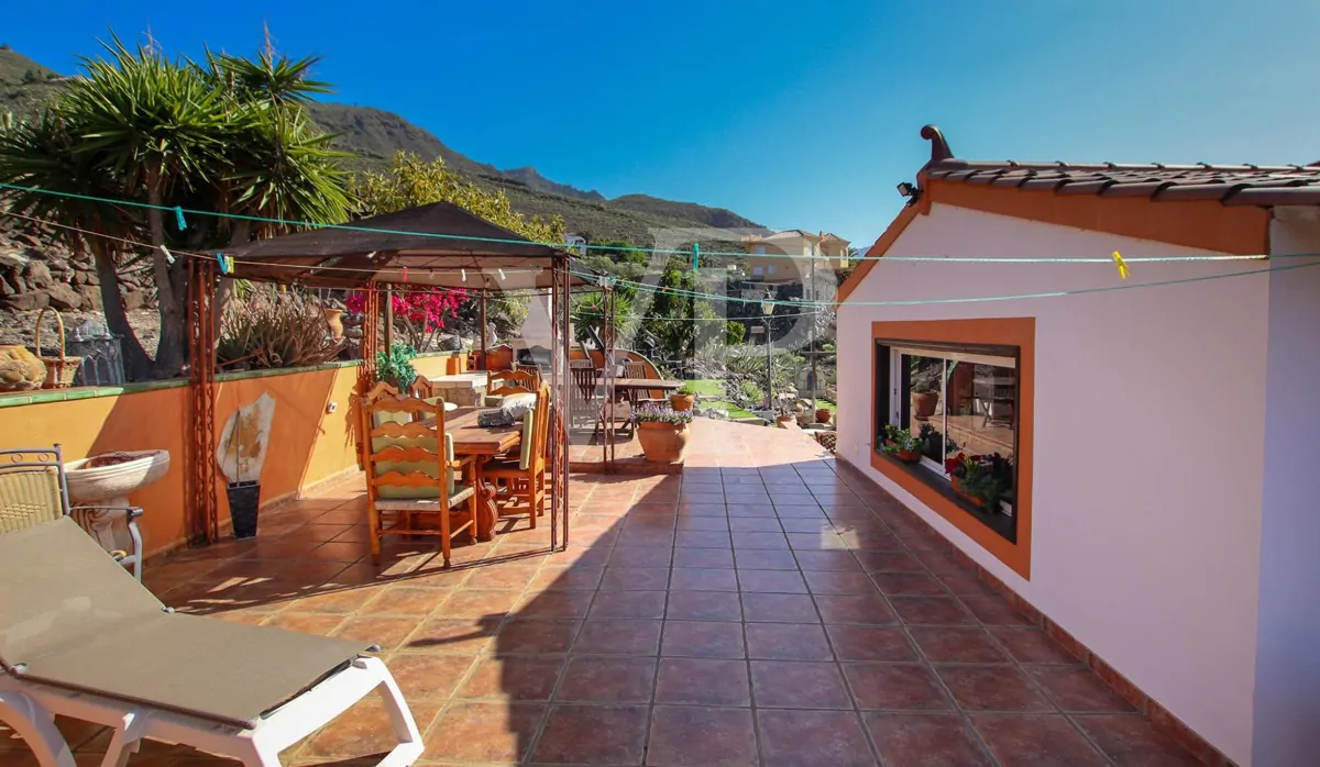 Wunderschöne Finca mit mehreren Wohneinheiten und atemberaubenden Meerblick