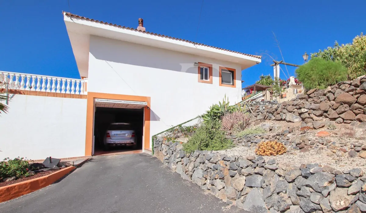Wunderschöne Finca mit mehreren Wohneinheiten und atemberaubenden Meerblick