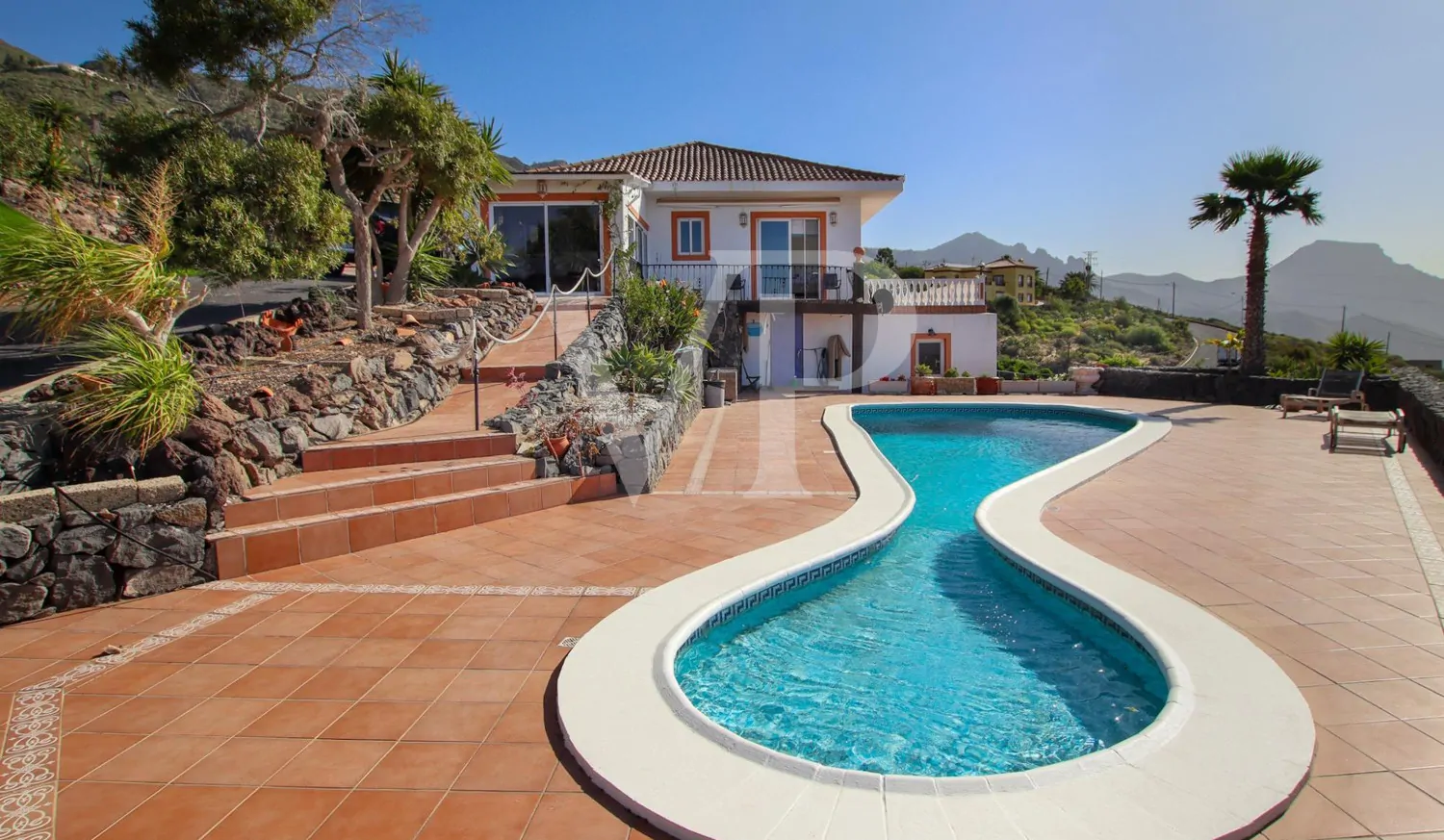 Wunderschöne Finca mit mehreren Wohneinheiten und atemberaubenden Meerblick