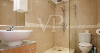 von_poll_real_estate_property_ES243184655_image_34