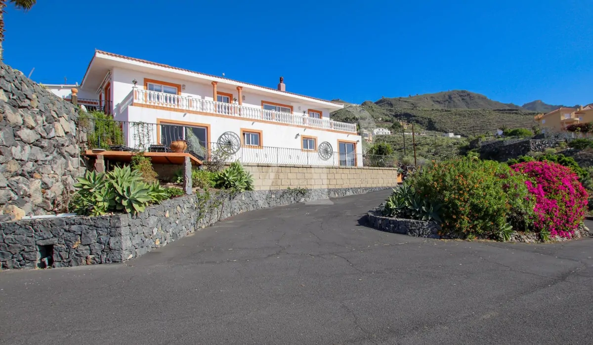 Wunderschöne Finca mit mehreren Wohneinheiten und atemberaubenden Meerblick