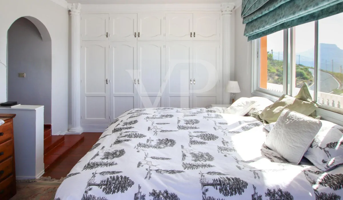 Wunderschöne Finca mit mehreren Wohneinheiten und atemberaubenden Meerblick