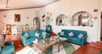 von_poll_real_estate_property_ES243184655_image_20