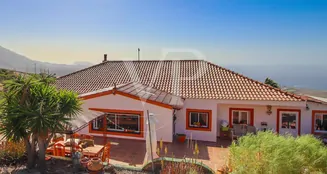 von_poll_real_estate_property_ES243184655_image_7