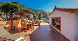 von_poll_real_estate_property_ES243184655_image_6