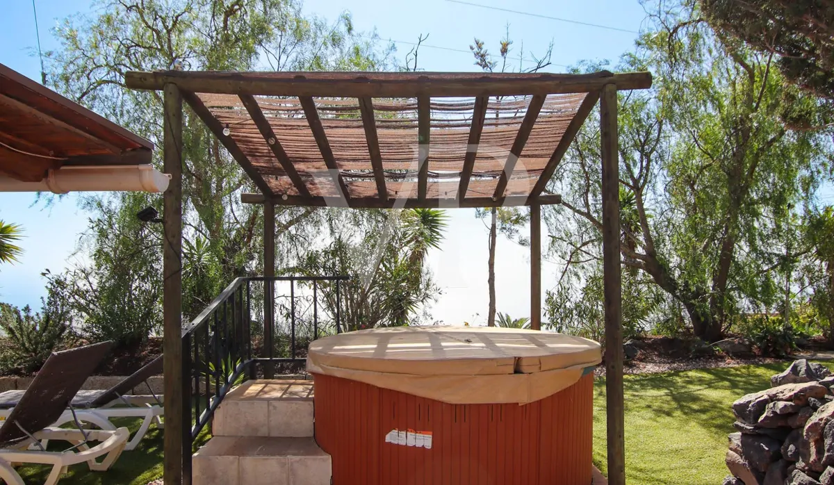 Wunderschöne Finca mit mehreren Wohneinheiten und atemberaubenden Meerblick