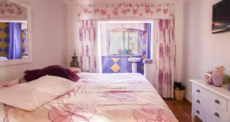 von_poll_real_estate_property_ES243184655_image_22