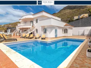 Elegante Villa mit 8 Schlafzimmern und Meerblick in Roque del Conde