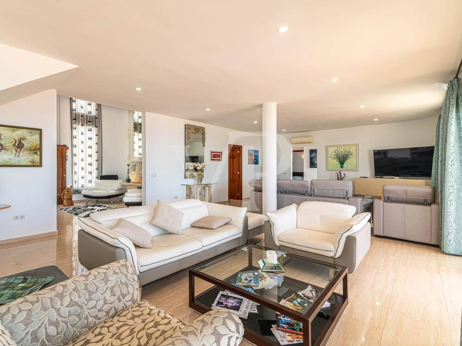 Elegante Villa mit 8 Schlafzimmern und Meerblick in Roque del Conde