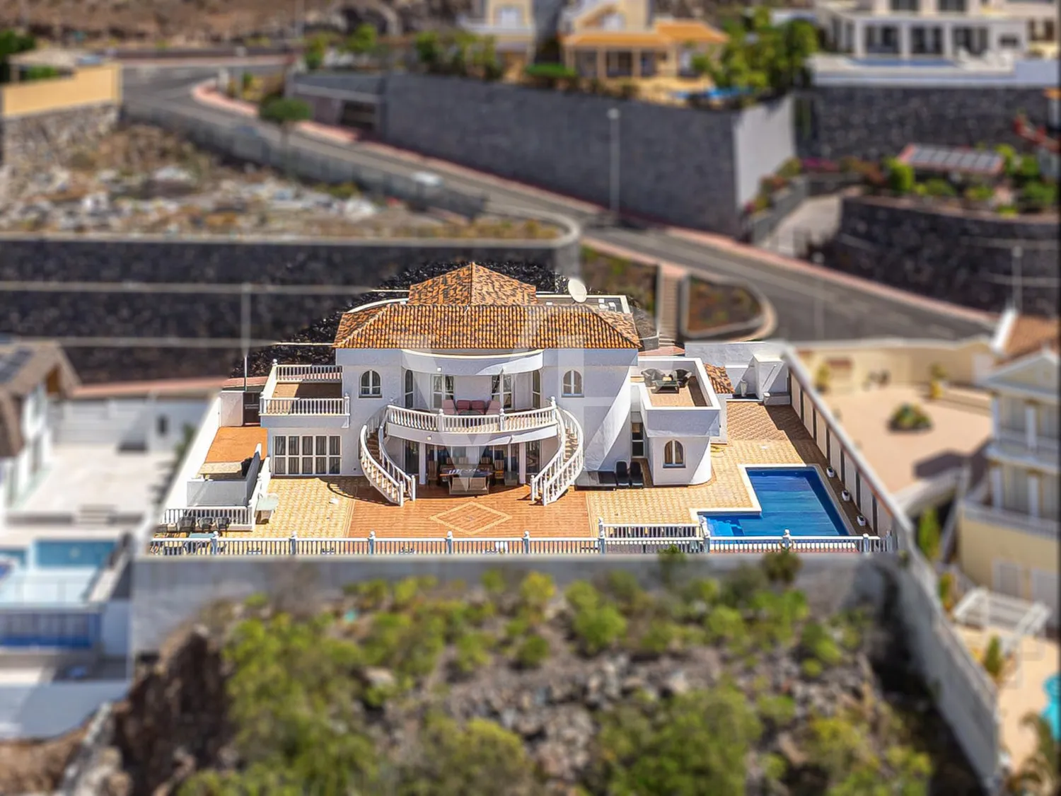 Elegante Villa mit 8 Schlafzimmern und Meerblick in Roque del Conde