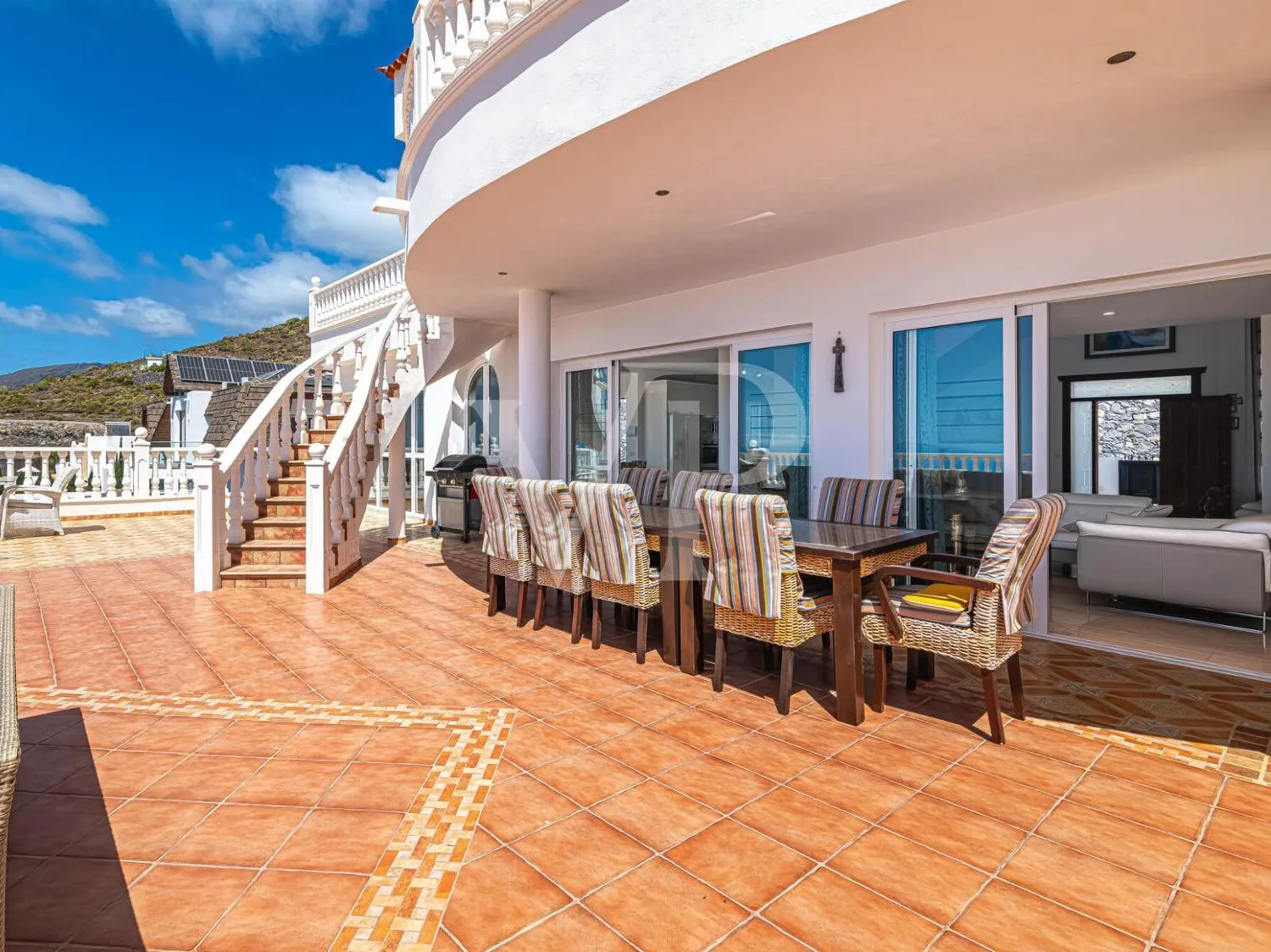 Elegante Villa mit 8 Schlafzimmern und Meerblick in Roque del Conde