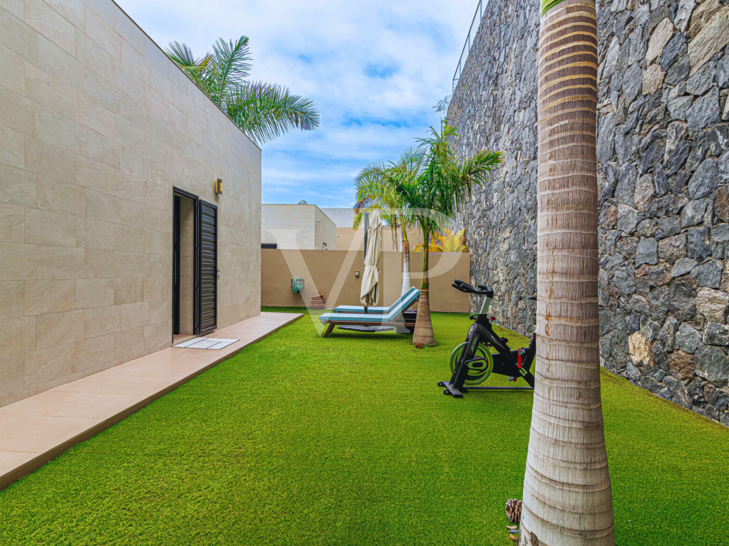 Propiedad de ensueño con vistas al mar y piscina privada