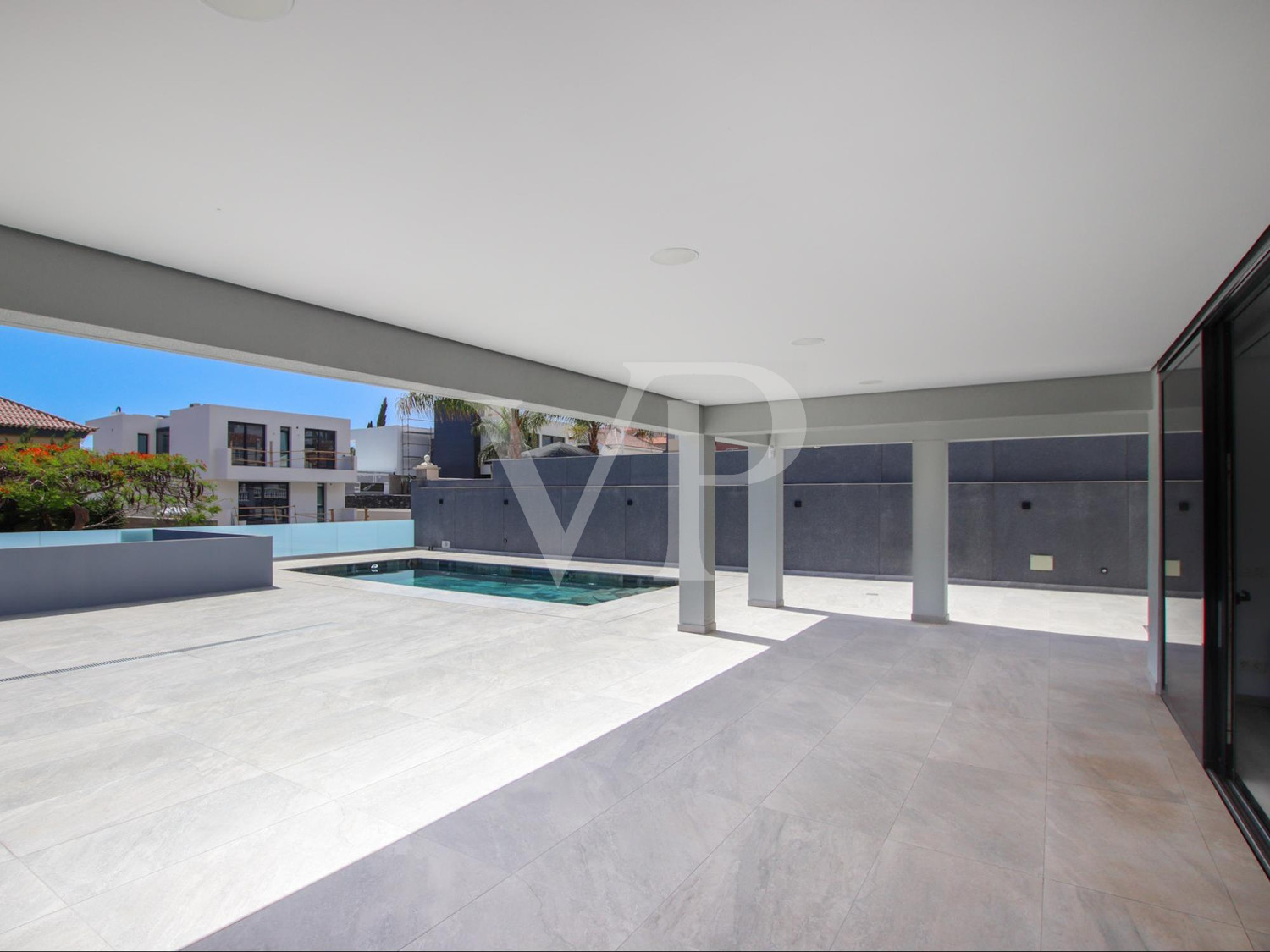 Exquisite newly built villa is ready to move in el Madroñal